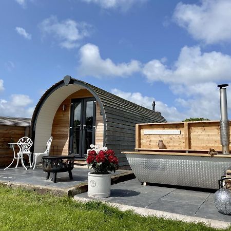 Abbey Farm Luxury Glamping Otel Rhuddlan Dış mekan fotoğraf