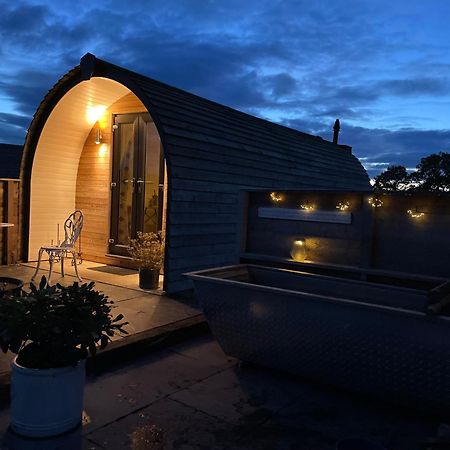 Abbey Farm Luxury Glamping Otel Rhuddlan Dış mekan fotoğraf