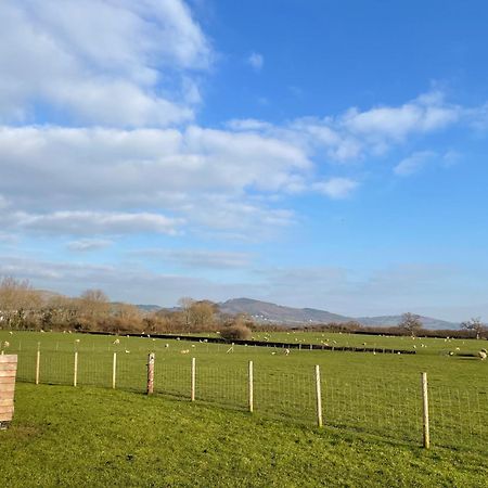 Abbey Farm Luxury Glamping Otel Rhuddlan Dış mekan fotoğraf