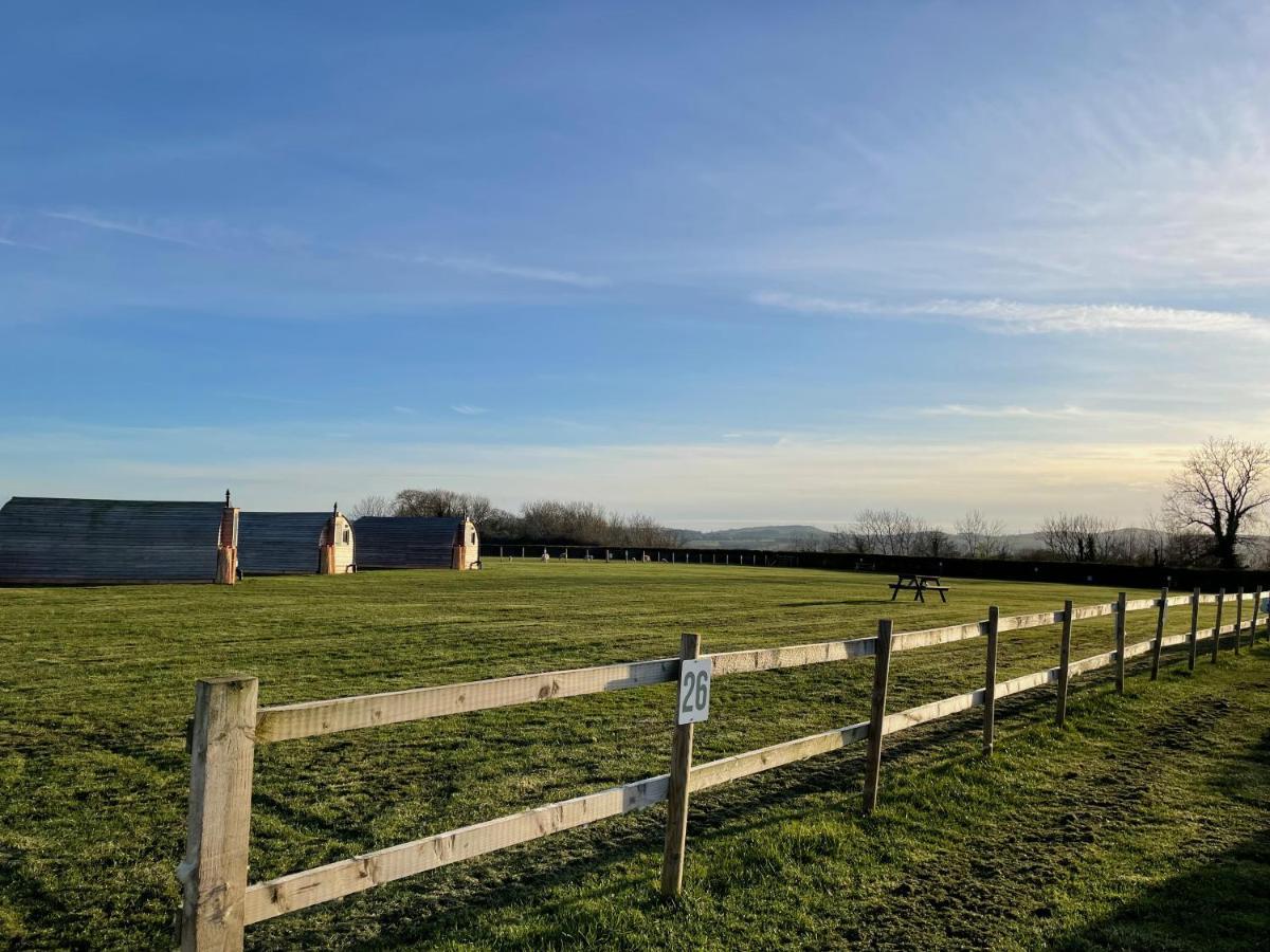 Abbey Farm Luxury Glamping Otel Rhuddlan Dış mekan fotoğraf