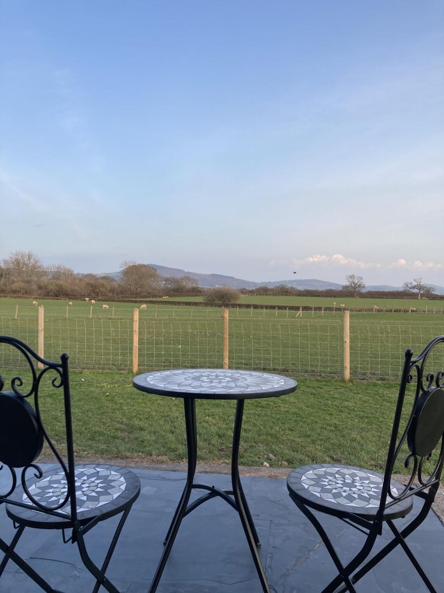 Abbey Farm Luxury Glamping Otel Rhuddlan Dış mekan fotoğraf