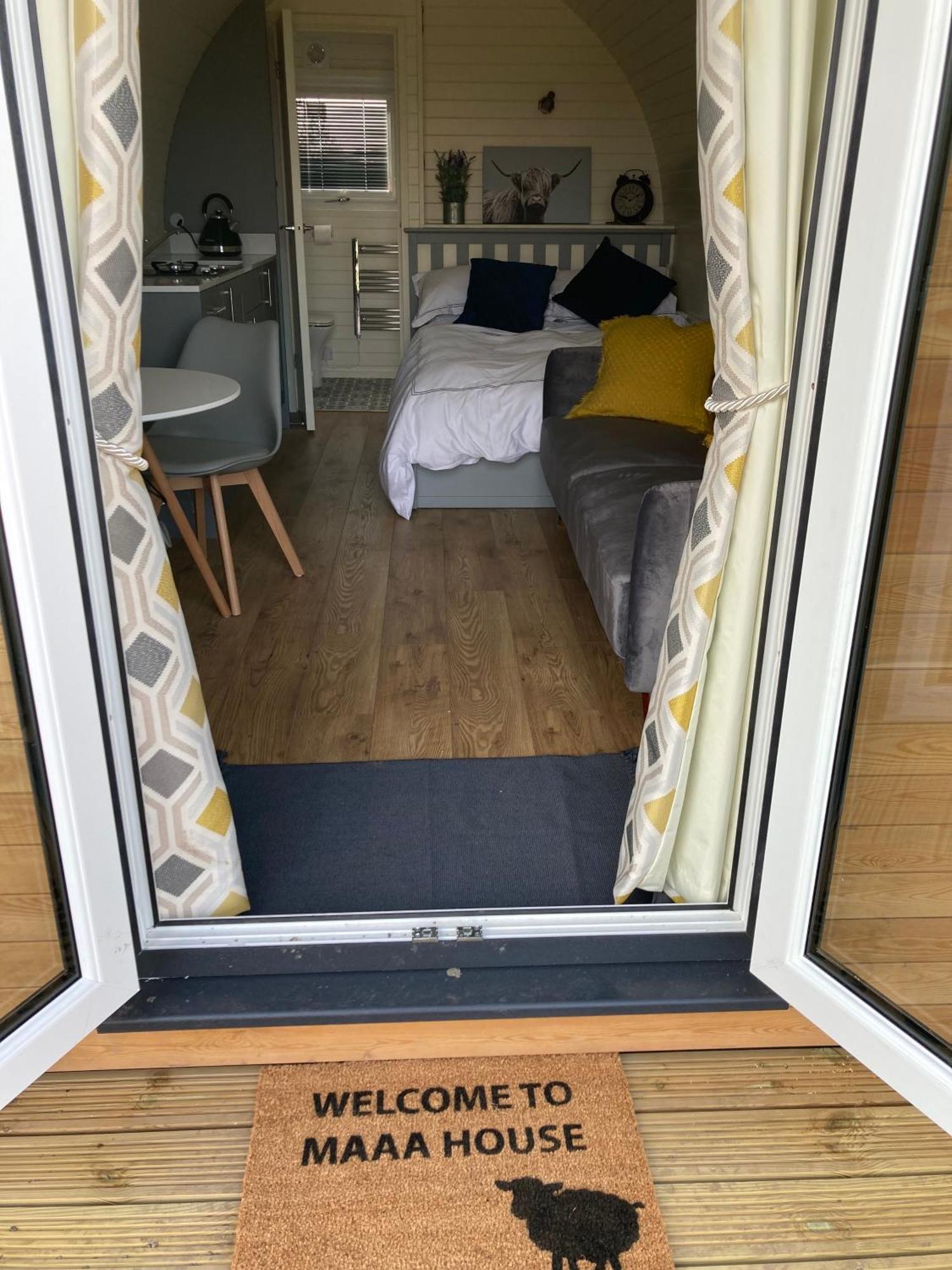 Abbey Farm Luxury Glamping Otel Rhuddlan Dış mekan fotoğraf