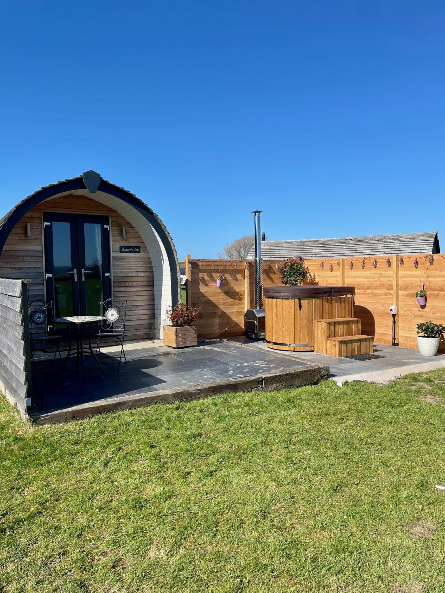 Abbey Farm Luxury Glamping Otel Rhuddlan Dış mekan fotoğraf